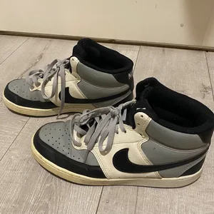Nike Court Vision Mid Sneakers