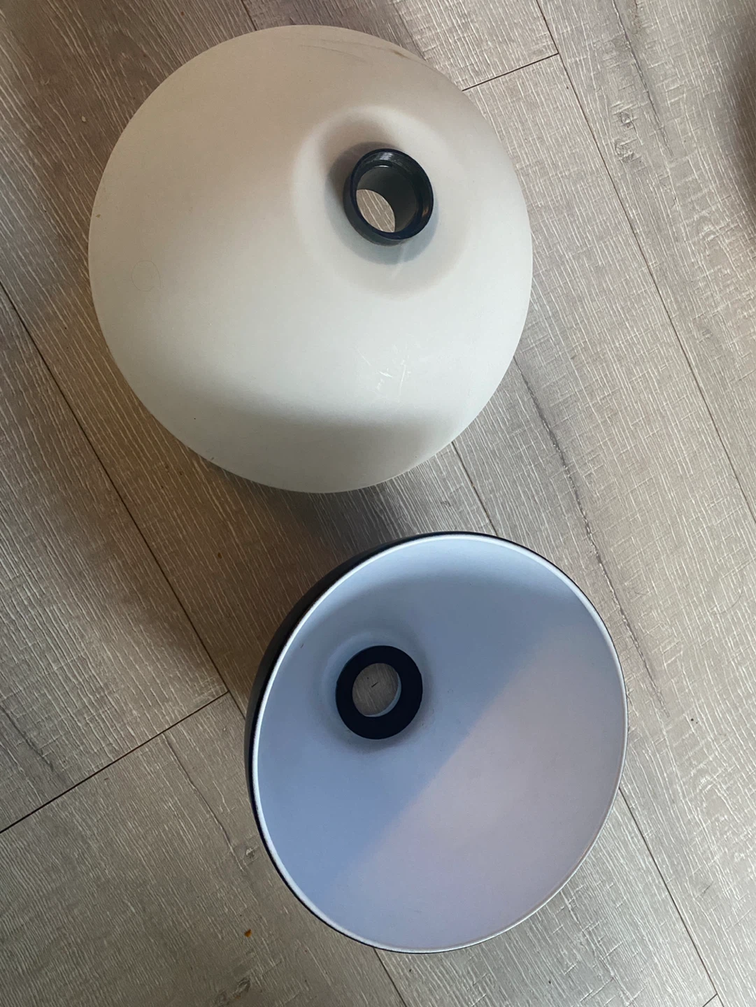 2 Lamp Shades - White and Black - photo 3