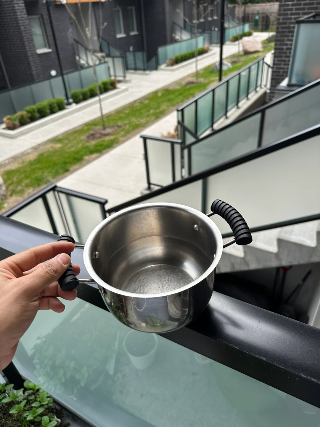 Stainless Steel Pot with Black Handles - photo 3