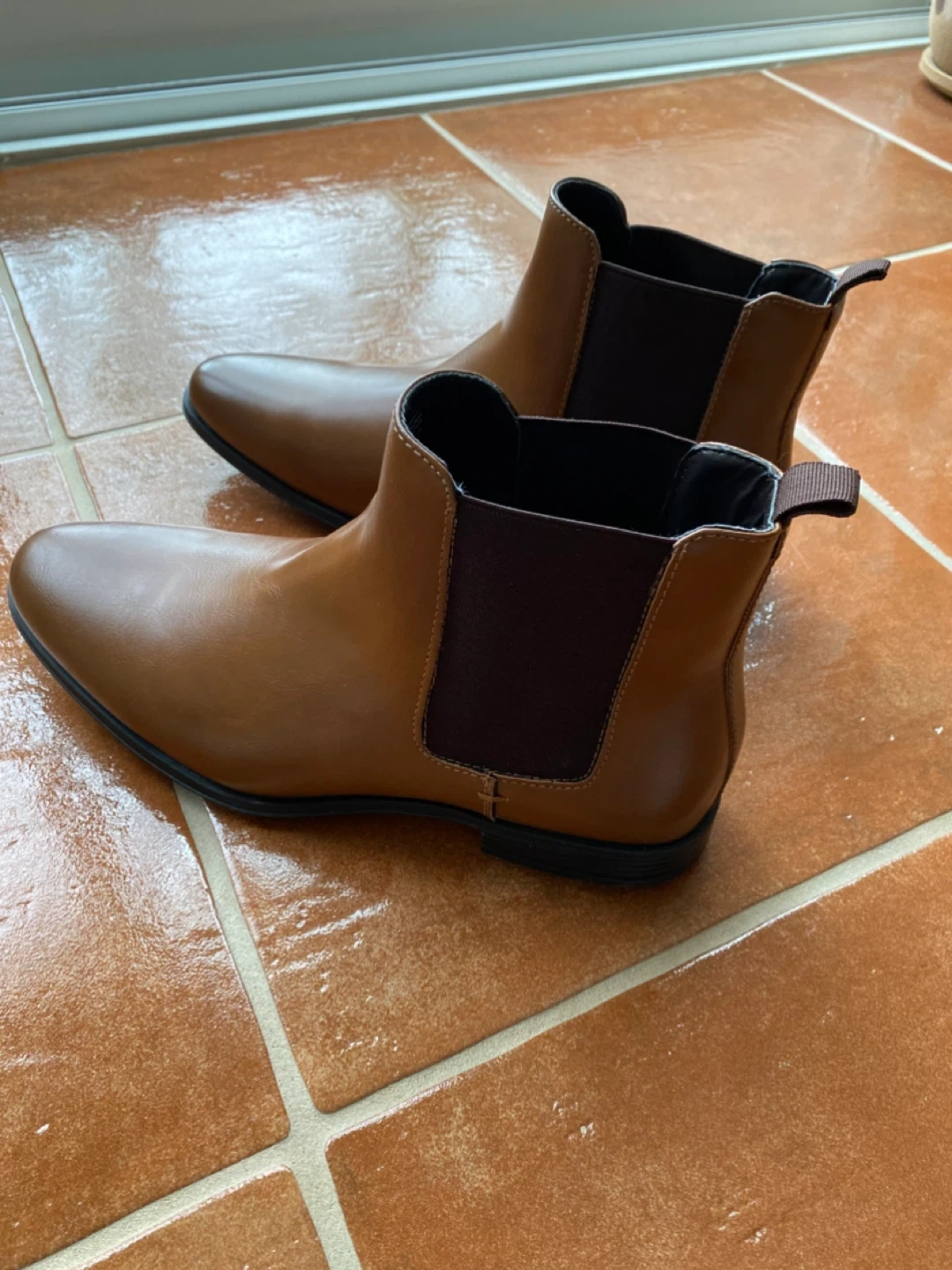 Brand NEW Call It Spring Men Chelsea Boots Size 8 for $30. - photo 2