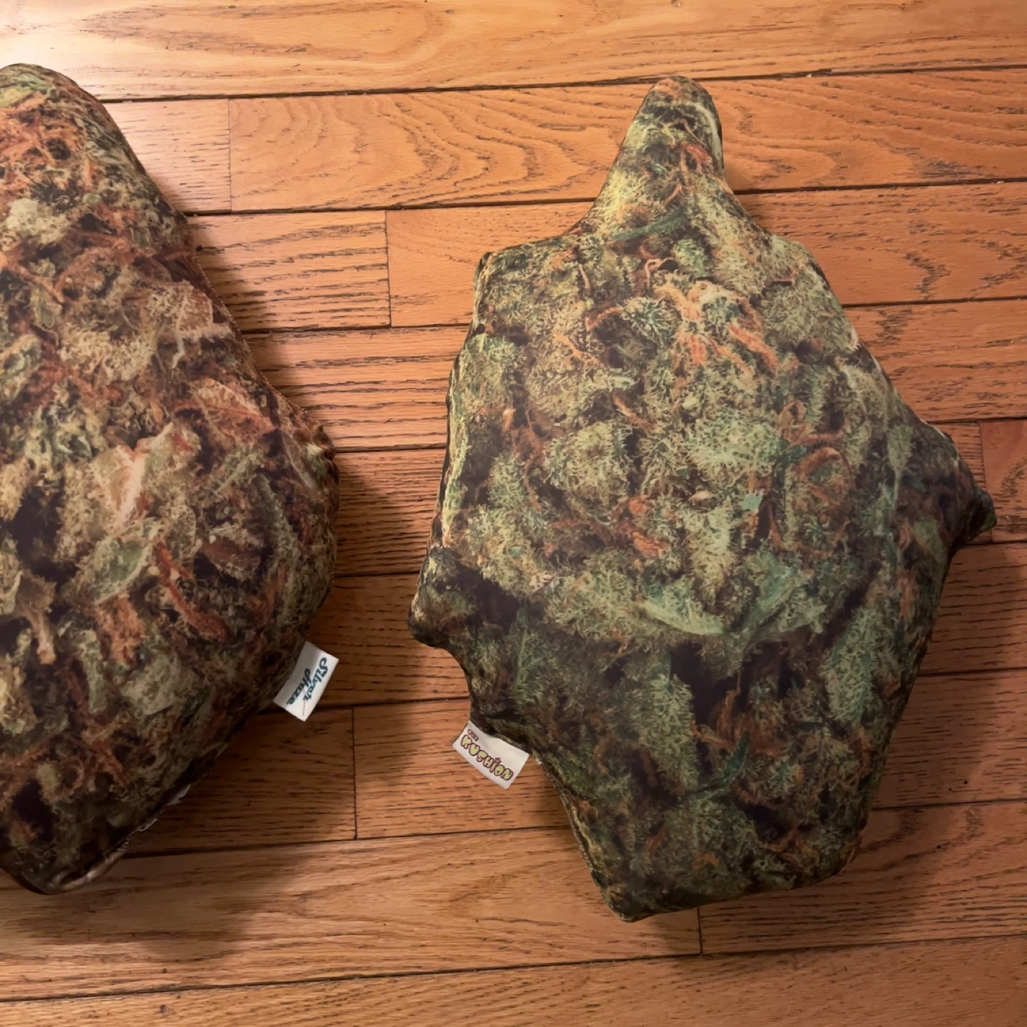 Kushions (cannabis shaped cushions / pillows) - photo 2