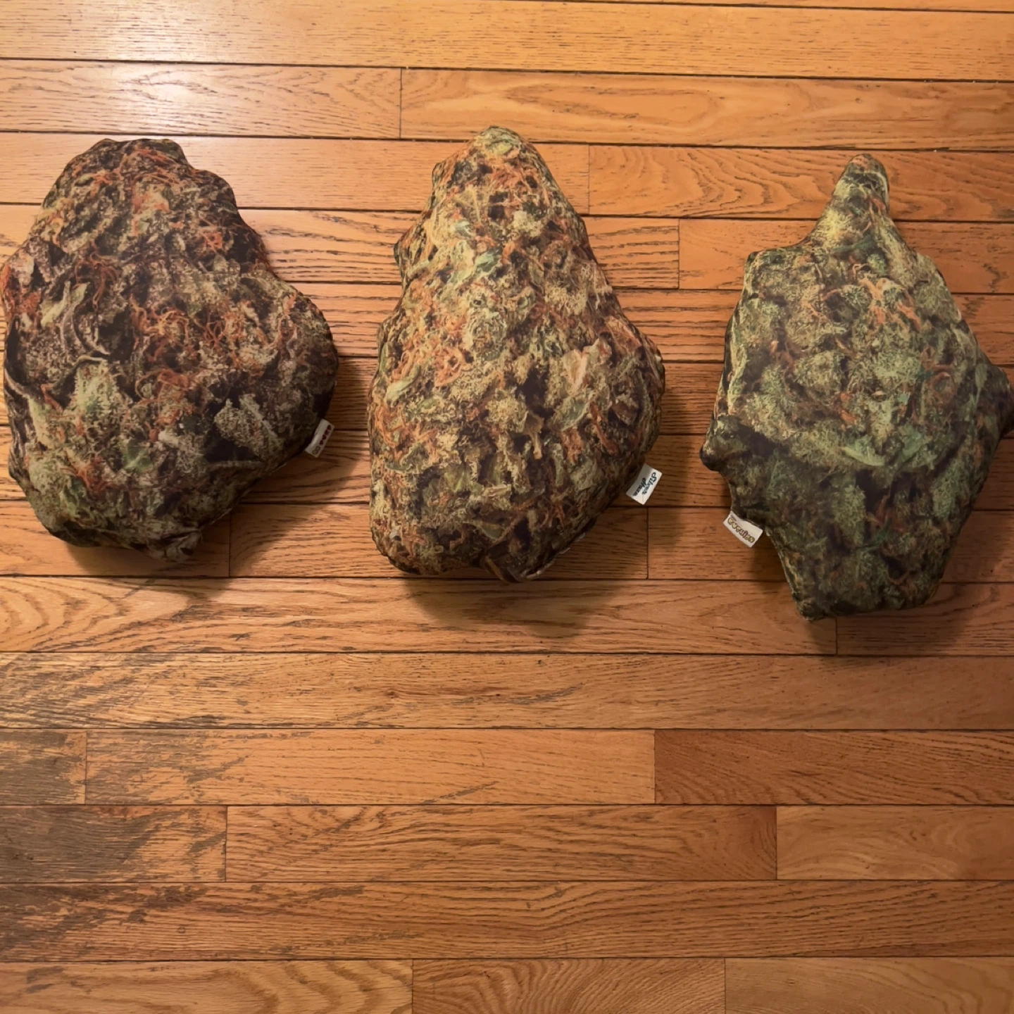 Kushions (cannabis shaped cushions / pillows) - photo 4
