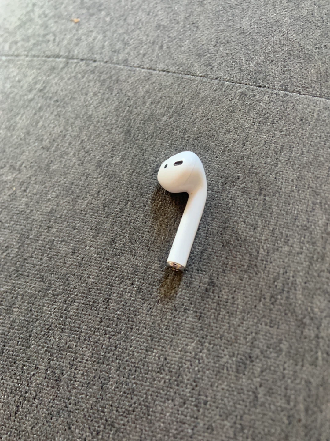 Apple AirPods (Right Earbud)