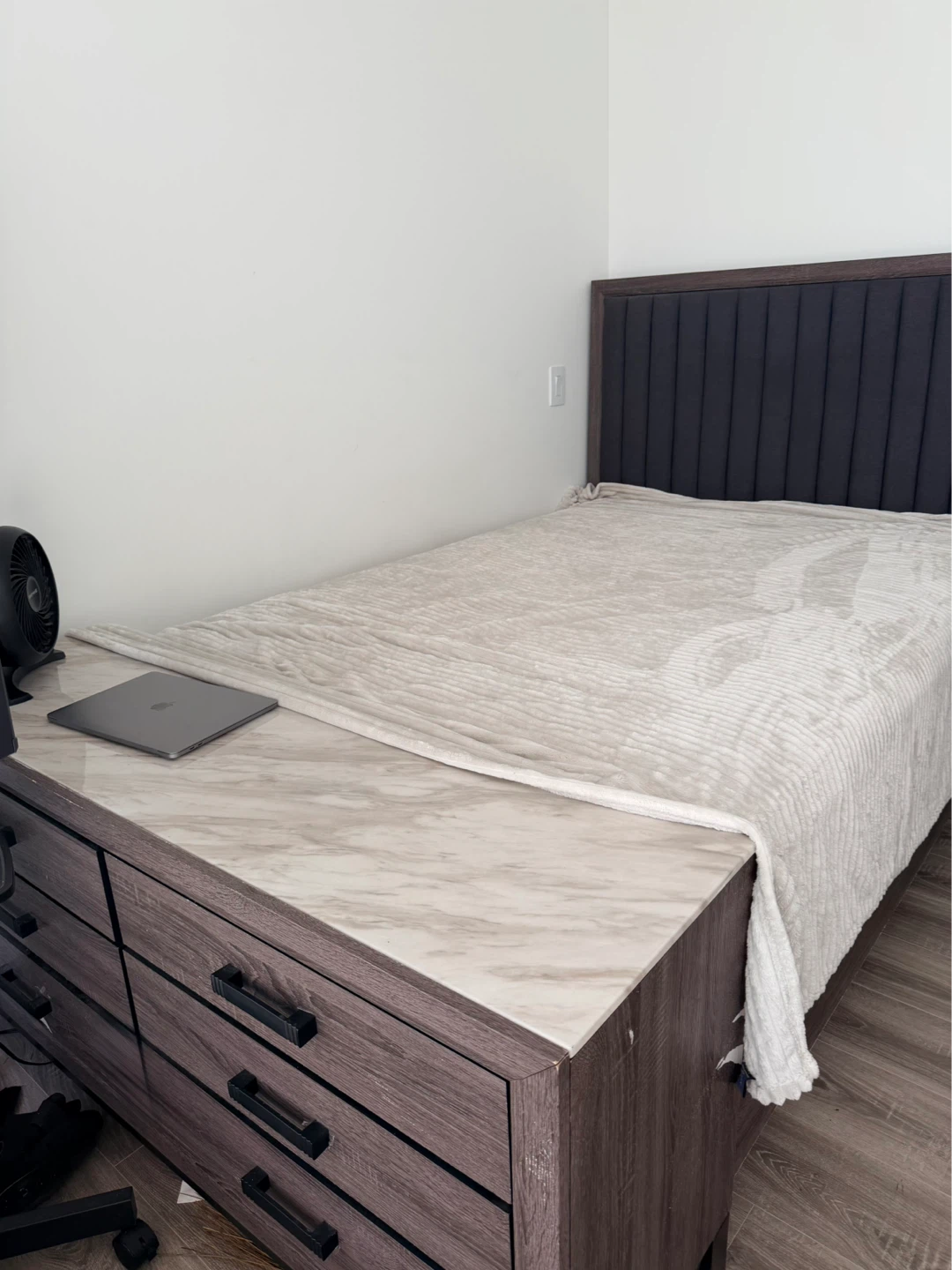 Dubble Size Bed Frame with Headboard drawers - photo 2