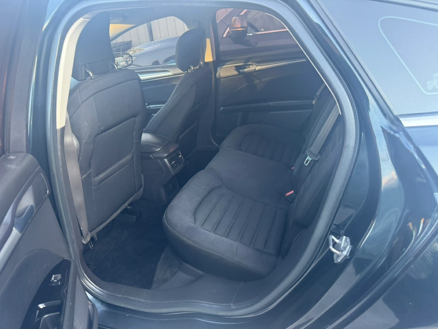 2014 Ford Fusion Sedan - photo 2