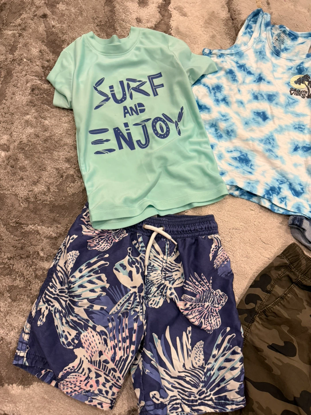 Size 4 boys summer clothes and swim set - photo 2