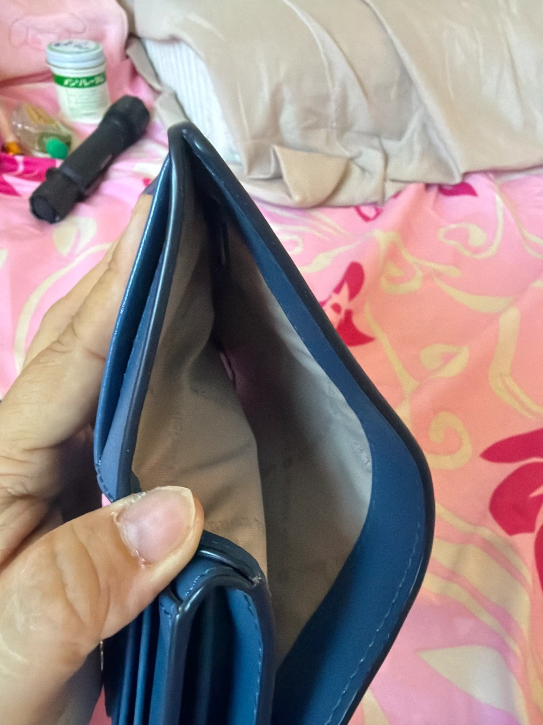 Michael Kors Blue Leather Bifold Wallet - photo 4