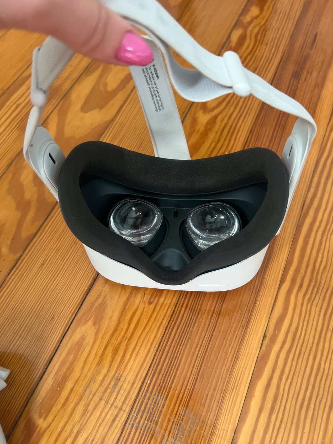 Meta Quest 2 VR Headset with Controllers - photo 4