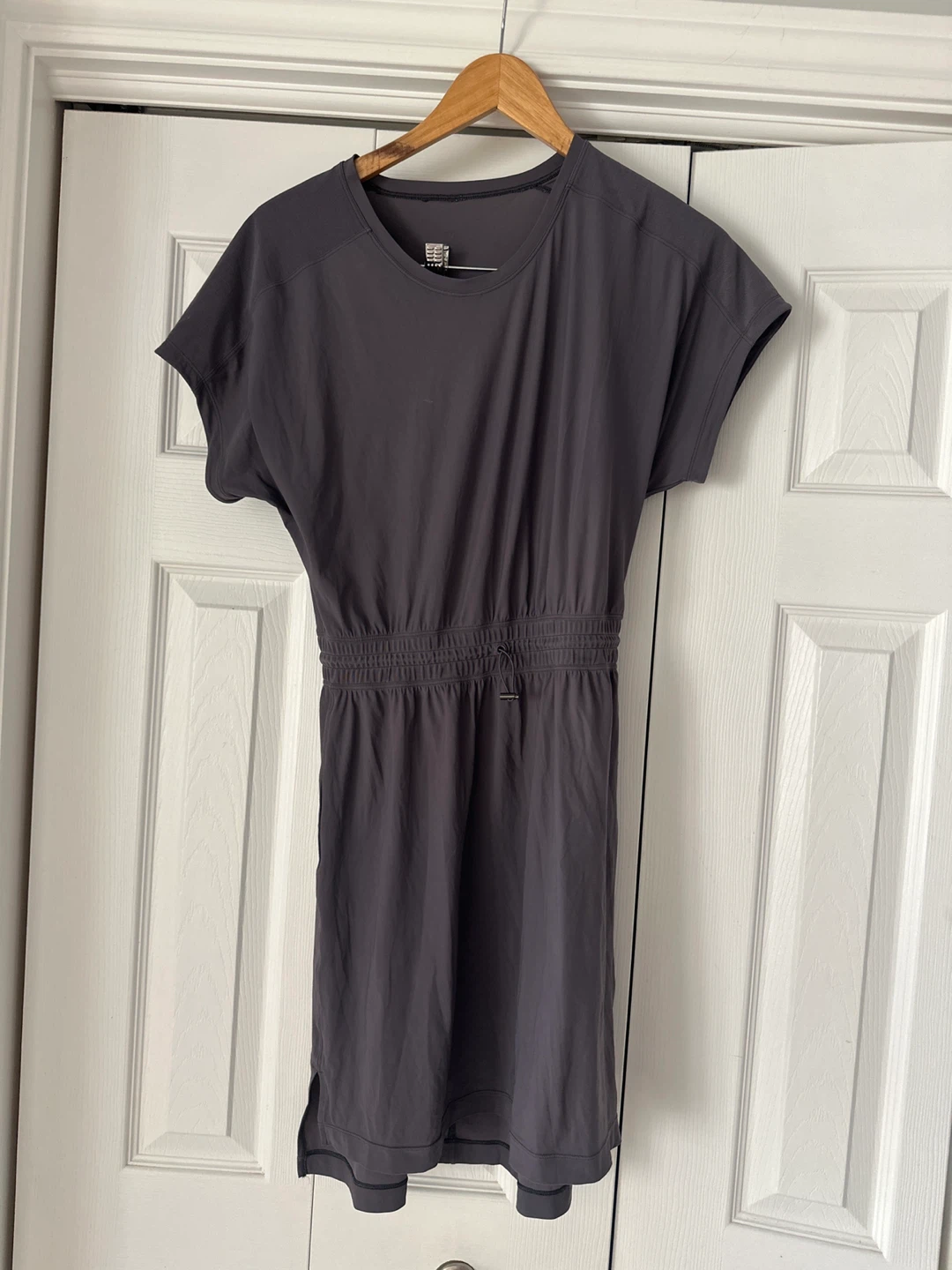 Lululemon Short Sleeve Elastic Waist Dress