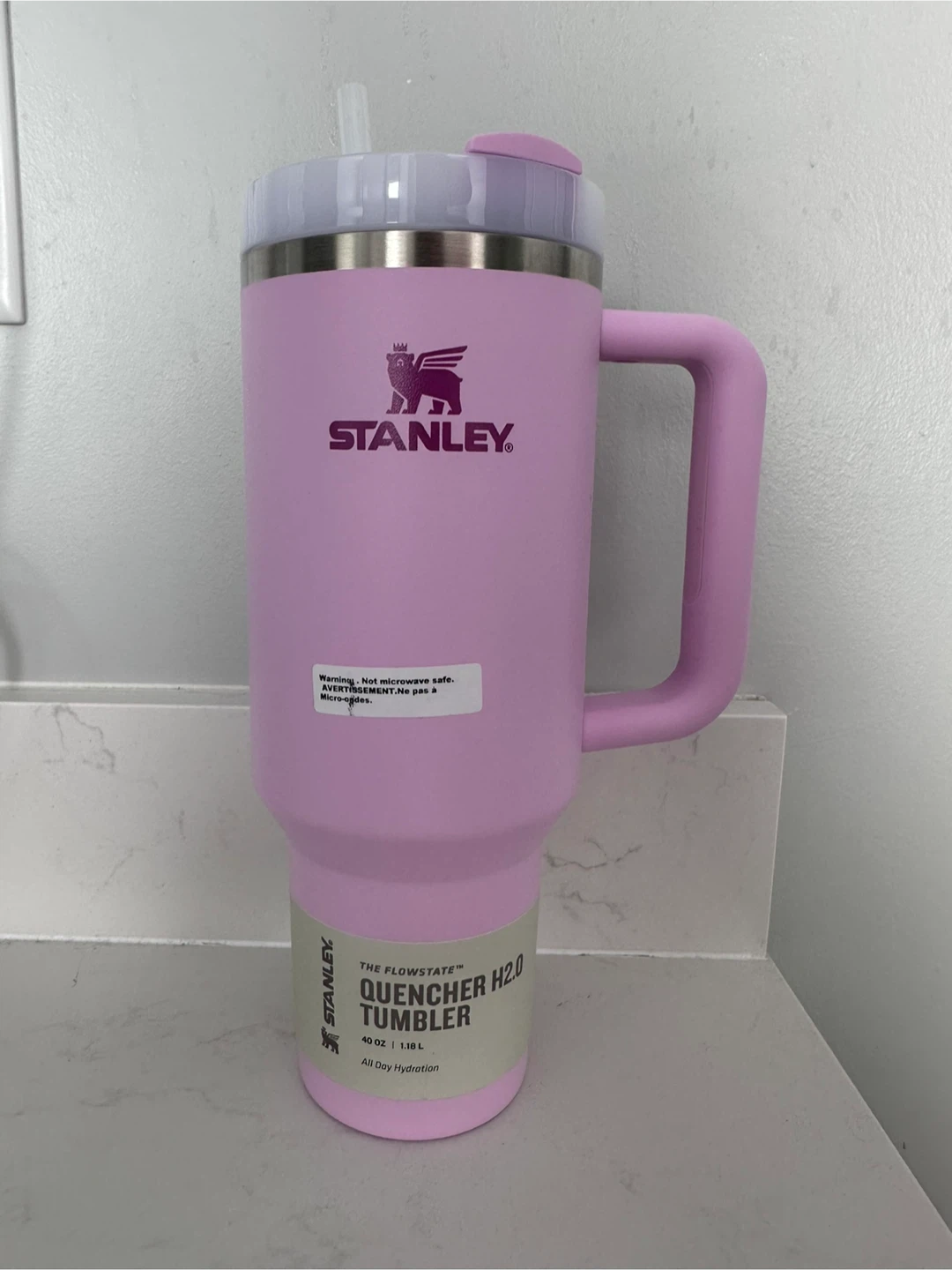 Stanley 40 oz Quencher H2.0 Flowstate Tumbler - Cherry Blossom