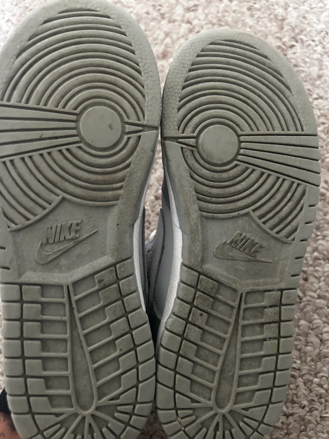 Nike Dunk Low Grey White Sneakers Kids 2Y - photo 2