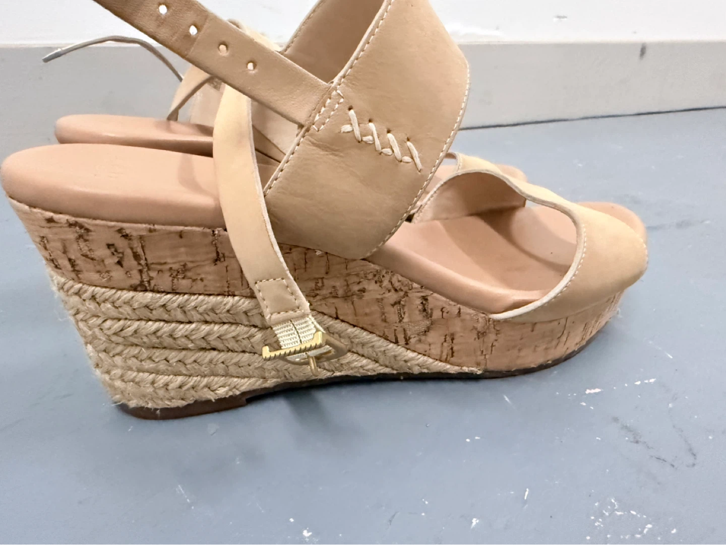 Ugg Wedge Sandals Women's Size 10 Tan Cork Espadrille - photo 4