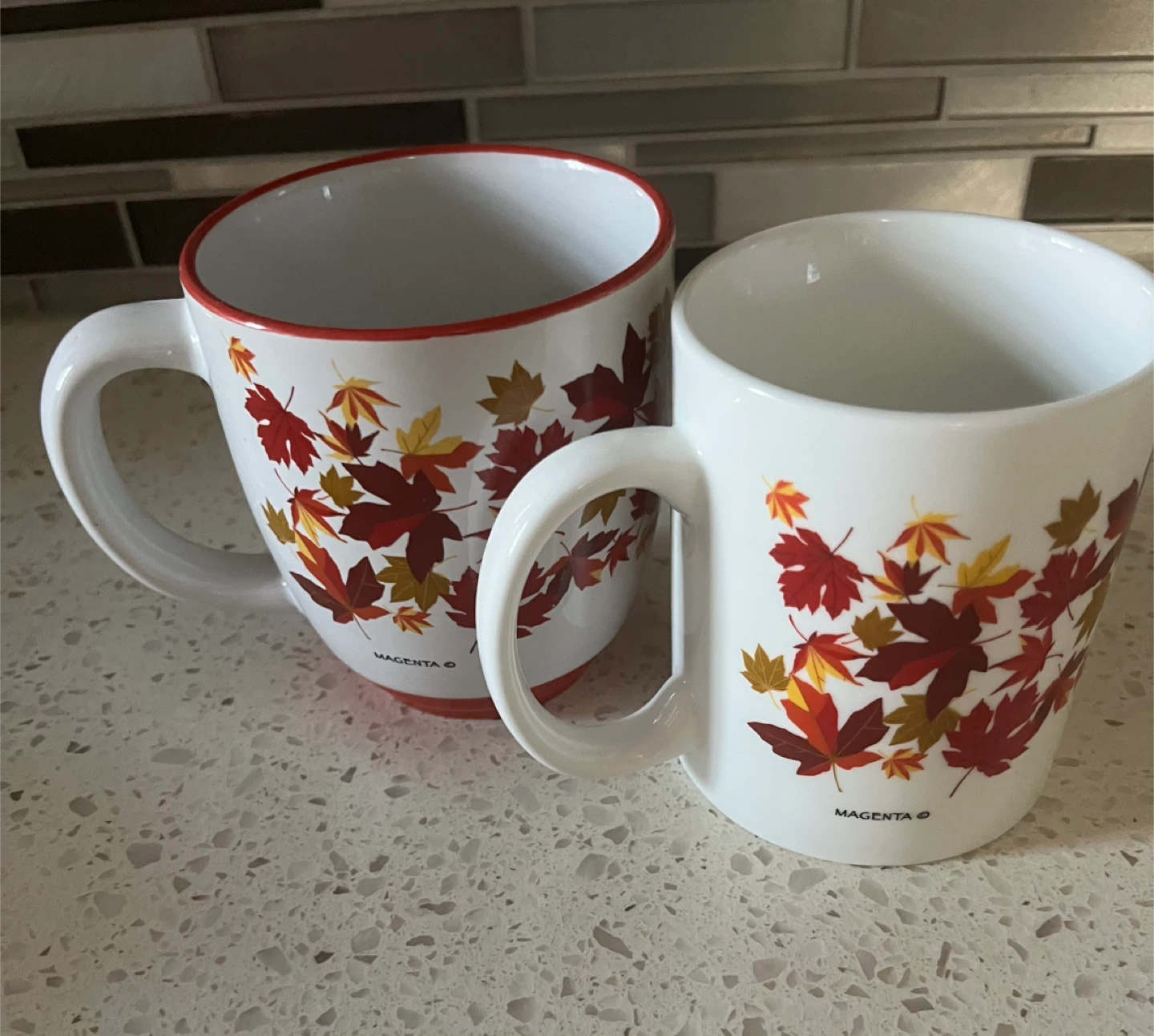 Set of 2 Magenta Canada Maple Leaf Mugs - photo 5