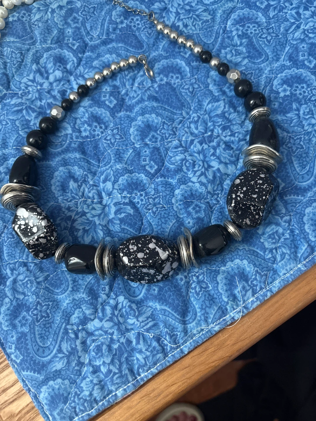 Black and Silver Chunky Beaded Necklace - photo 2