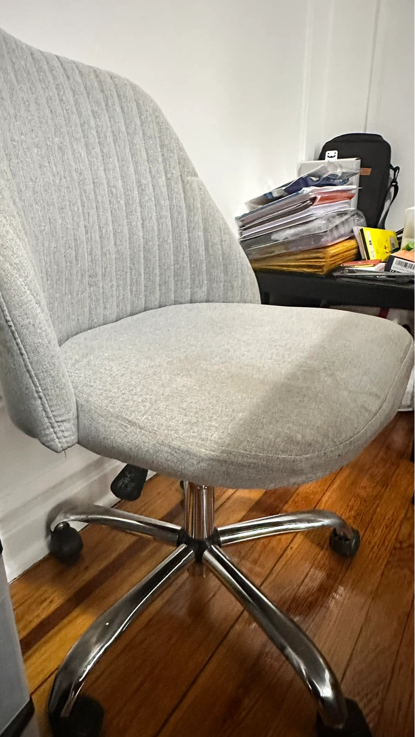 Study Table (with Free Swivel Chair) - photo 4