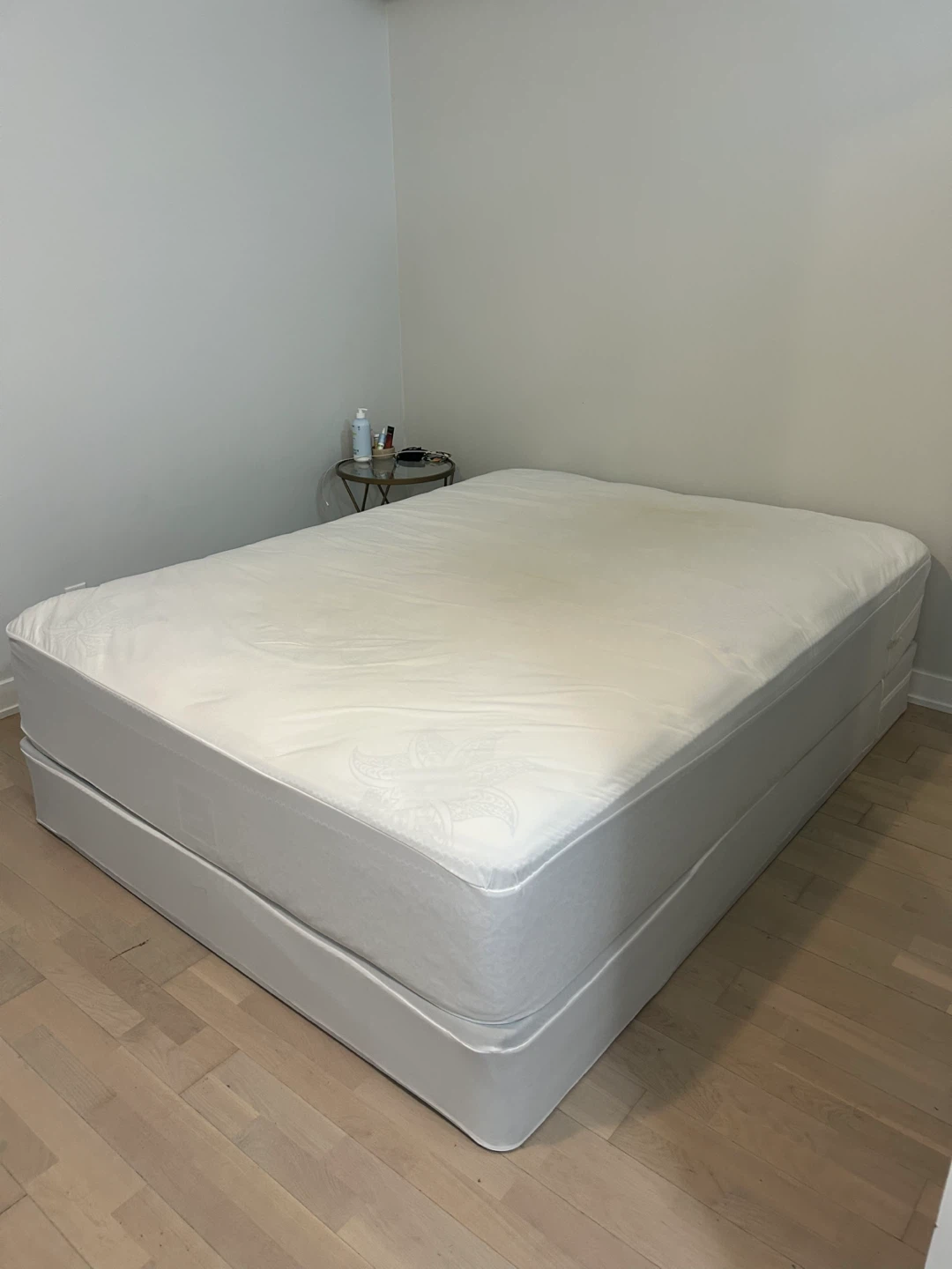 Queen Mattress + Cover - photo 3