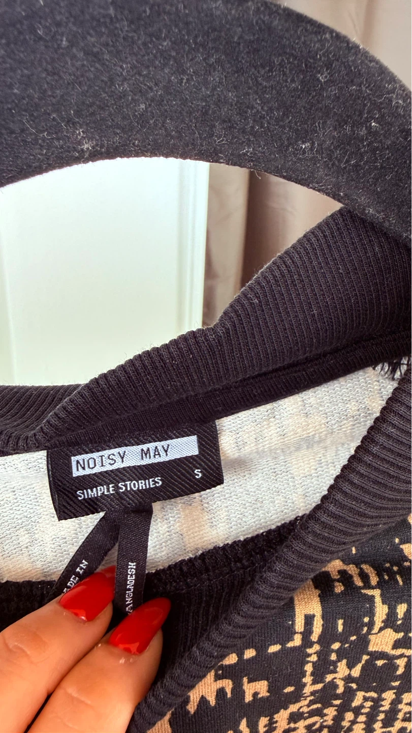 NEW 100 percent cotton Noisy May "Simple Stories" Sweater Size S - photo 2
