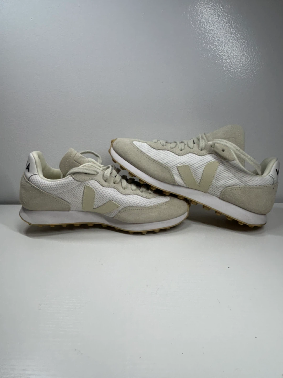 Veja White & Beige Suede & Mesh Sneakers Womens - photo 3