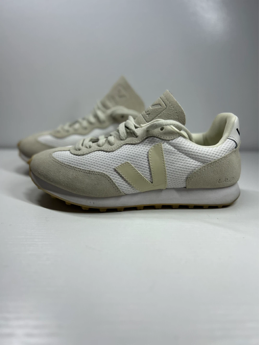 Veja White & Beige Suede & Mesh Sneakers Womens