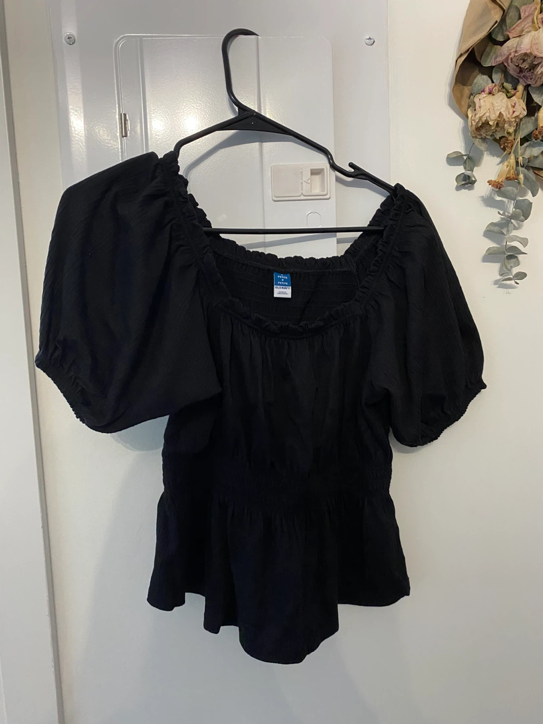 Black puff sleeve blouse size S petite