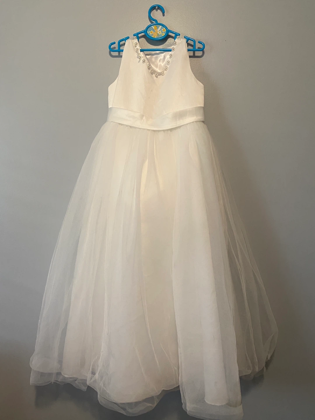Girls White Tulle Flower Girl Dress with Bow
