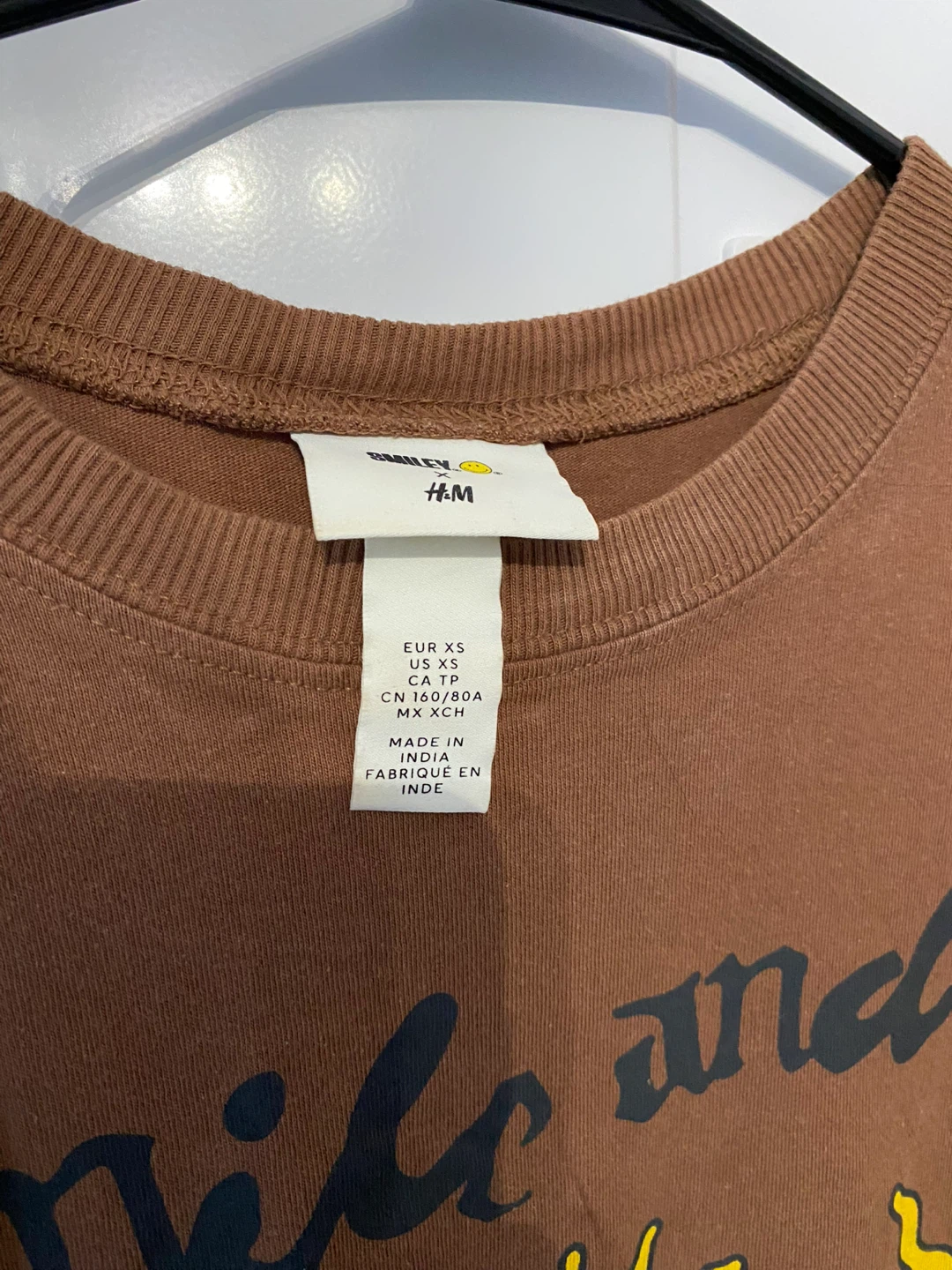 H&M Smiley Graphic T-Shirt - Brown - XS - photo 2