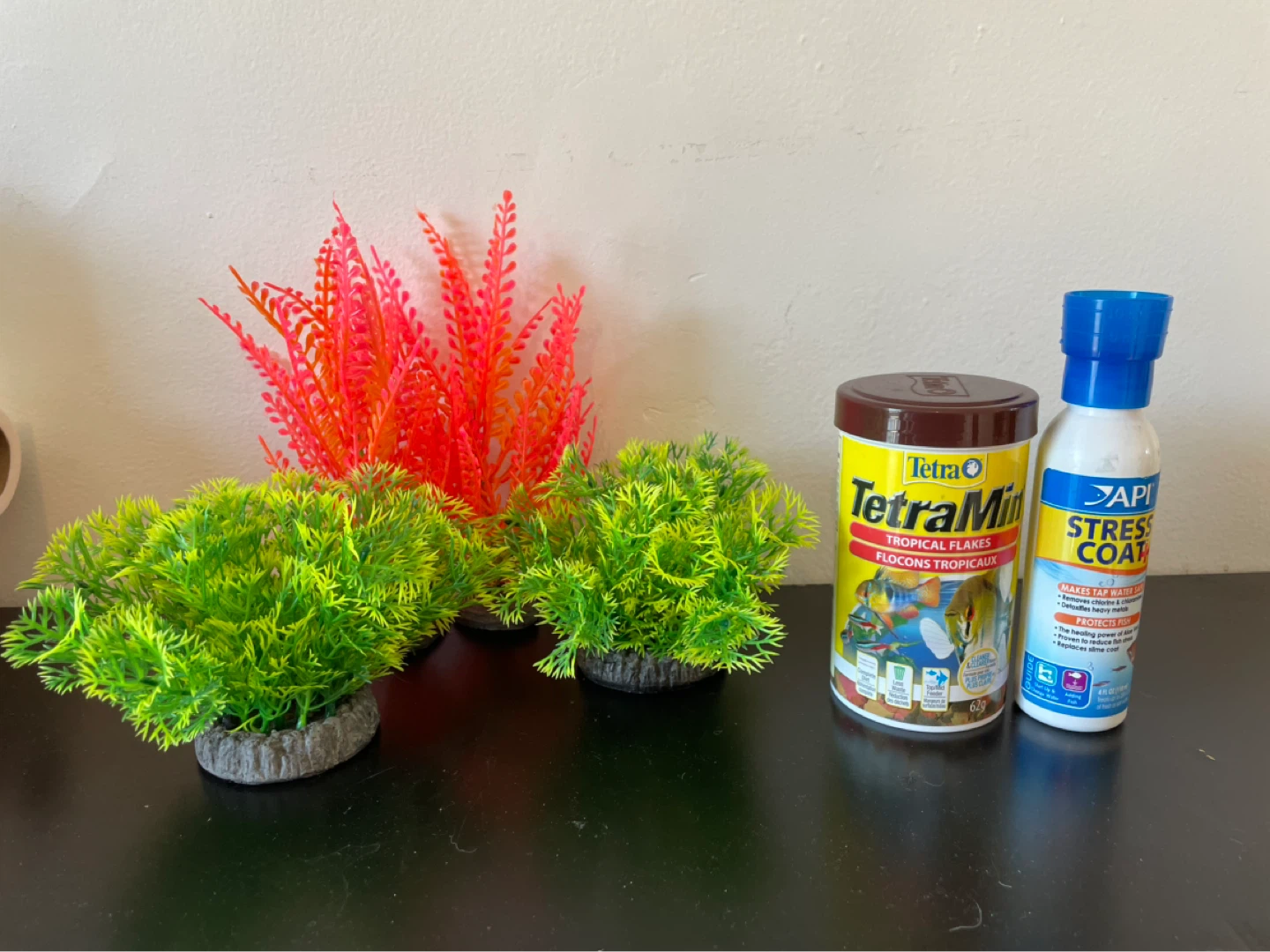 Fish Food, Plants & Water Care Lot