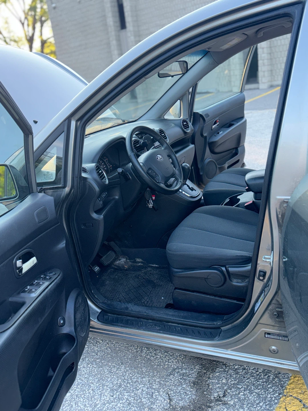 2012 Kia Rondo EX - Grey - photo 4