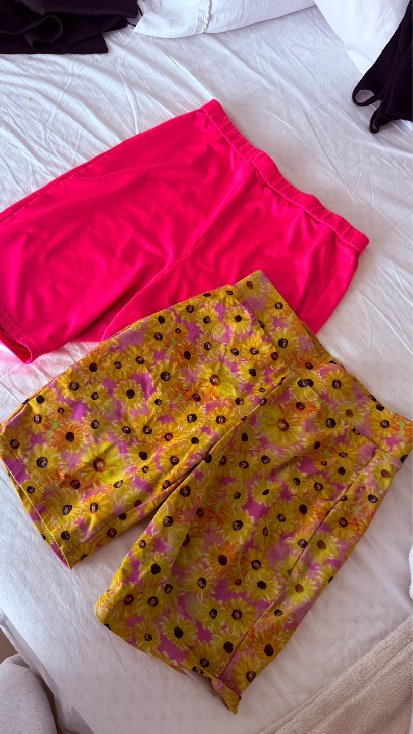 Women's Biker Shorts - Pink & Floral Print