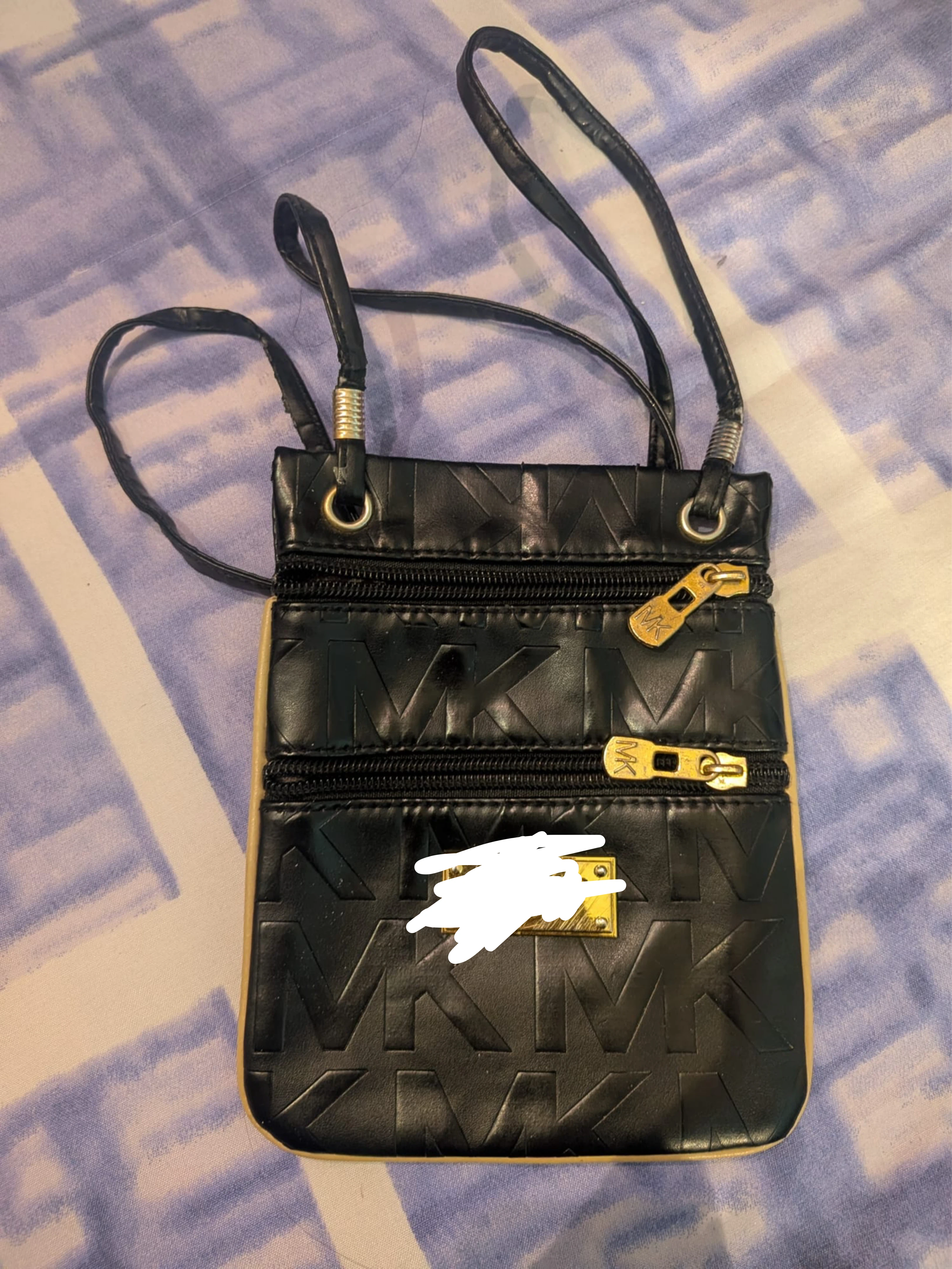 No name brand bag