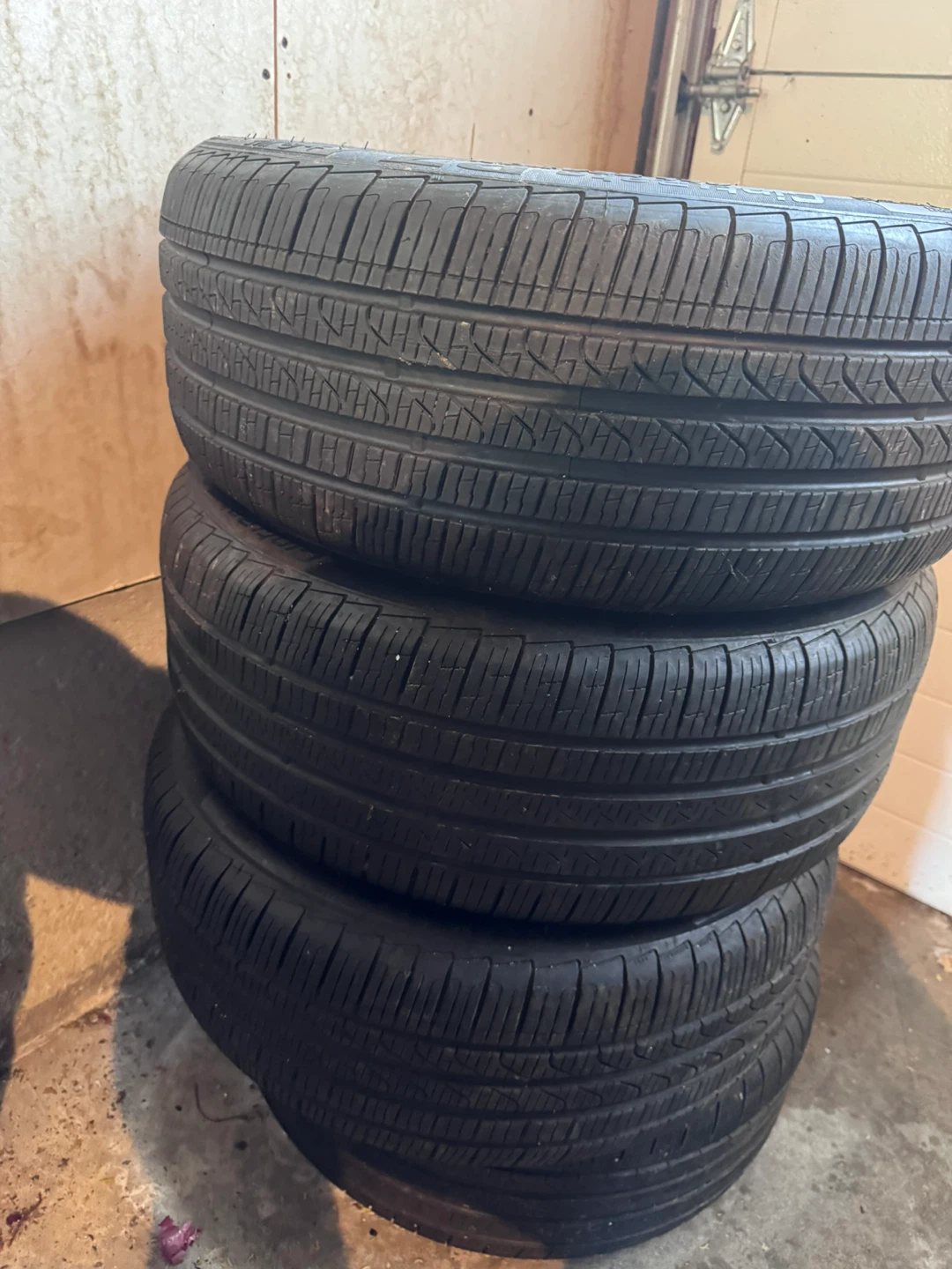 Pirelli P7 Runflat Tires 245/40/19 - photo 2