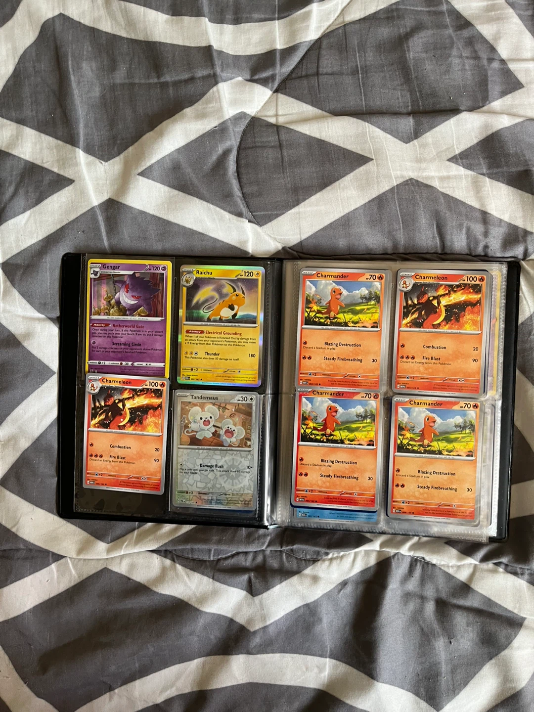 Pokemon Bulk Trading Cards Collection - photo 2
