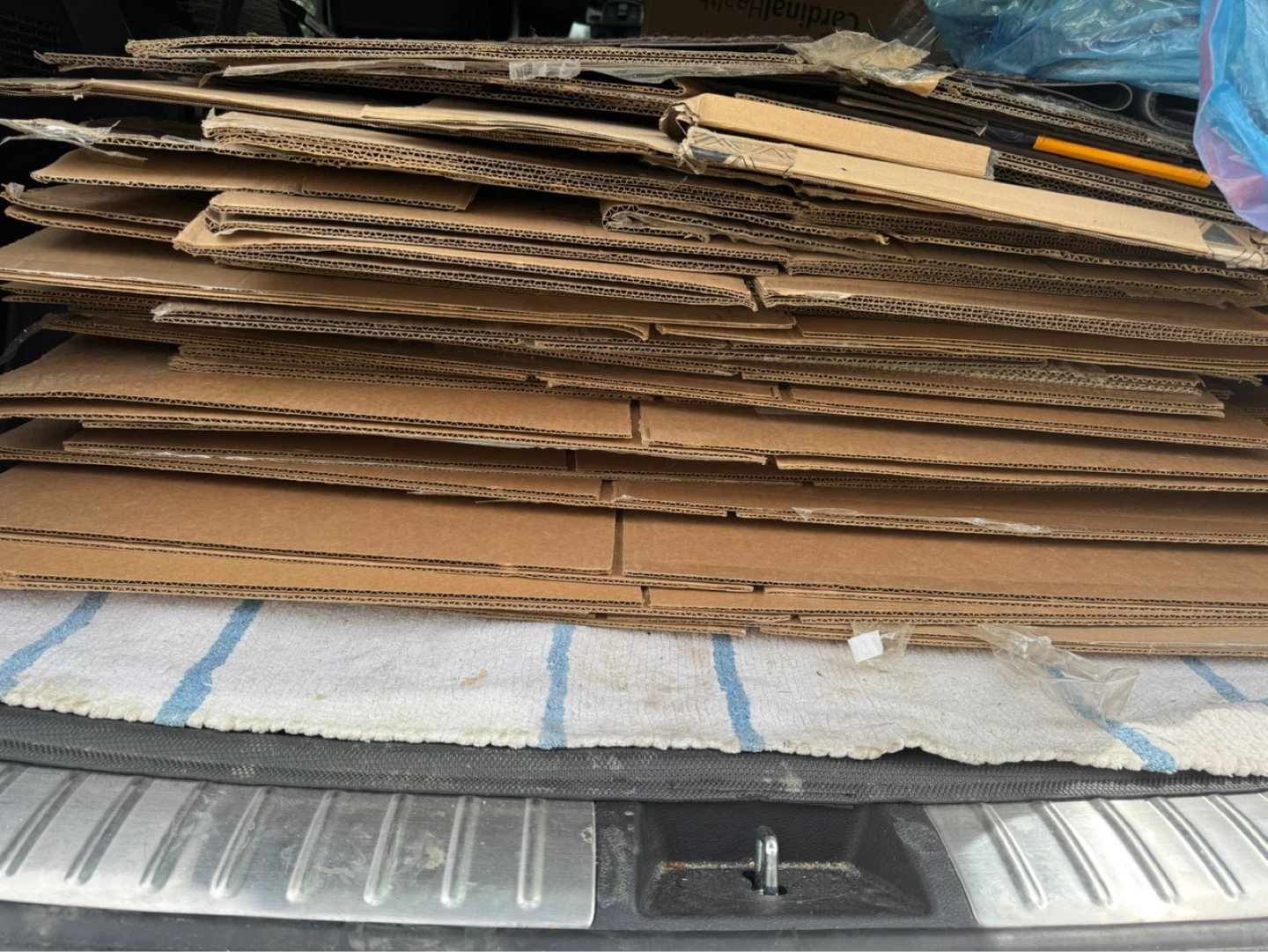 Bundle of Cardboard Moving Boxes - photo 3