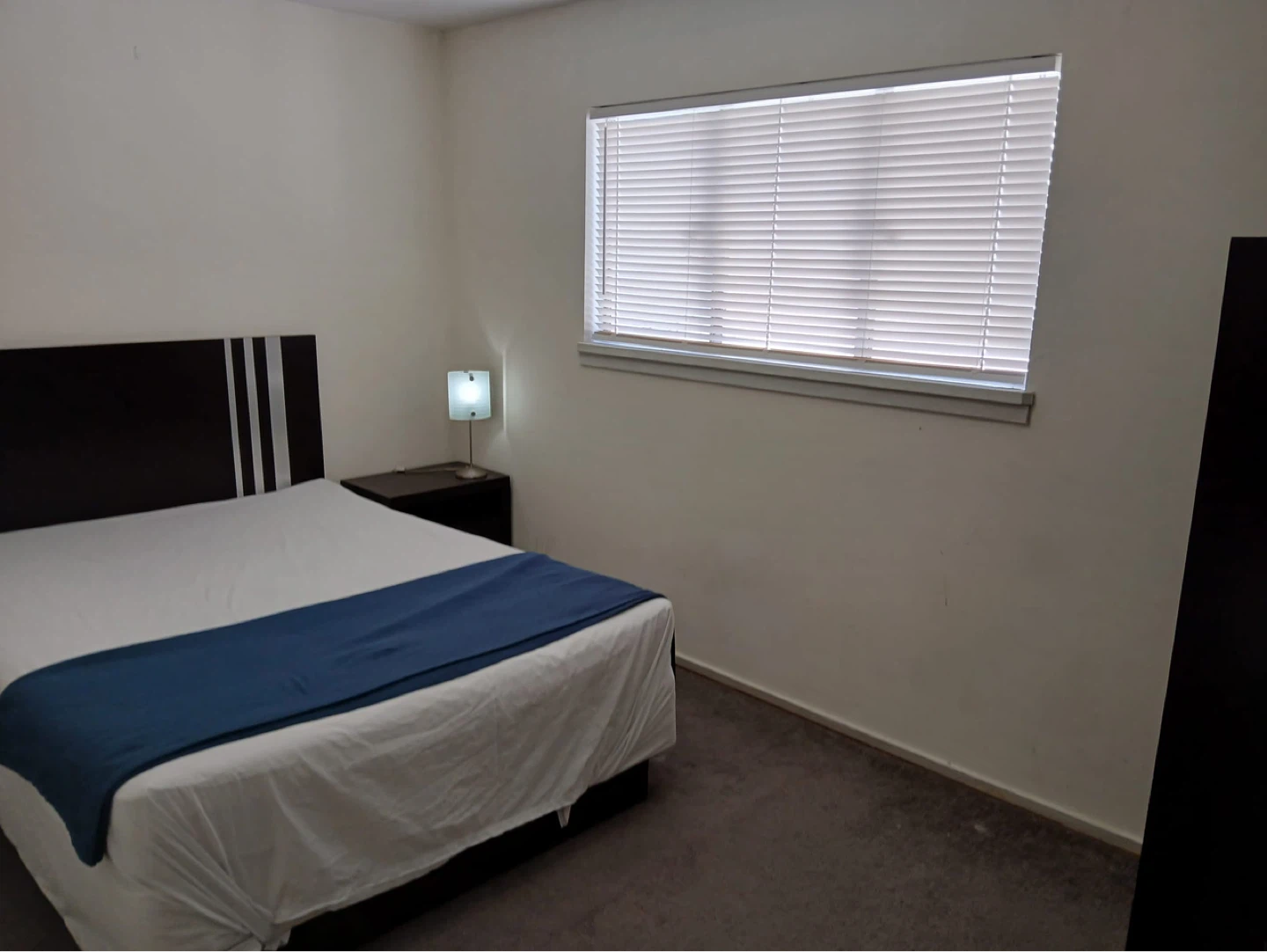 A private room is for rent for girls only