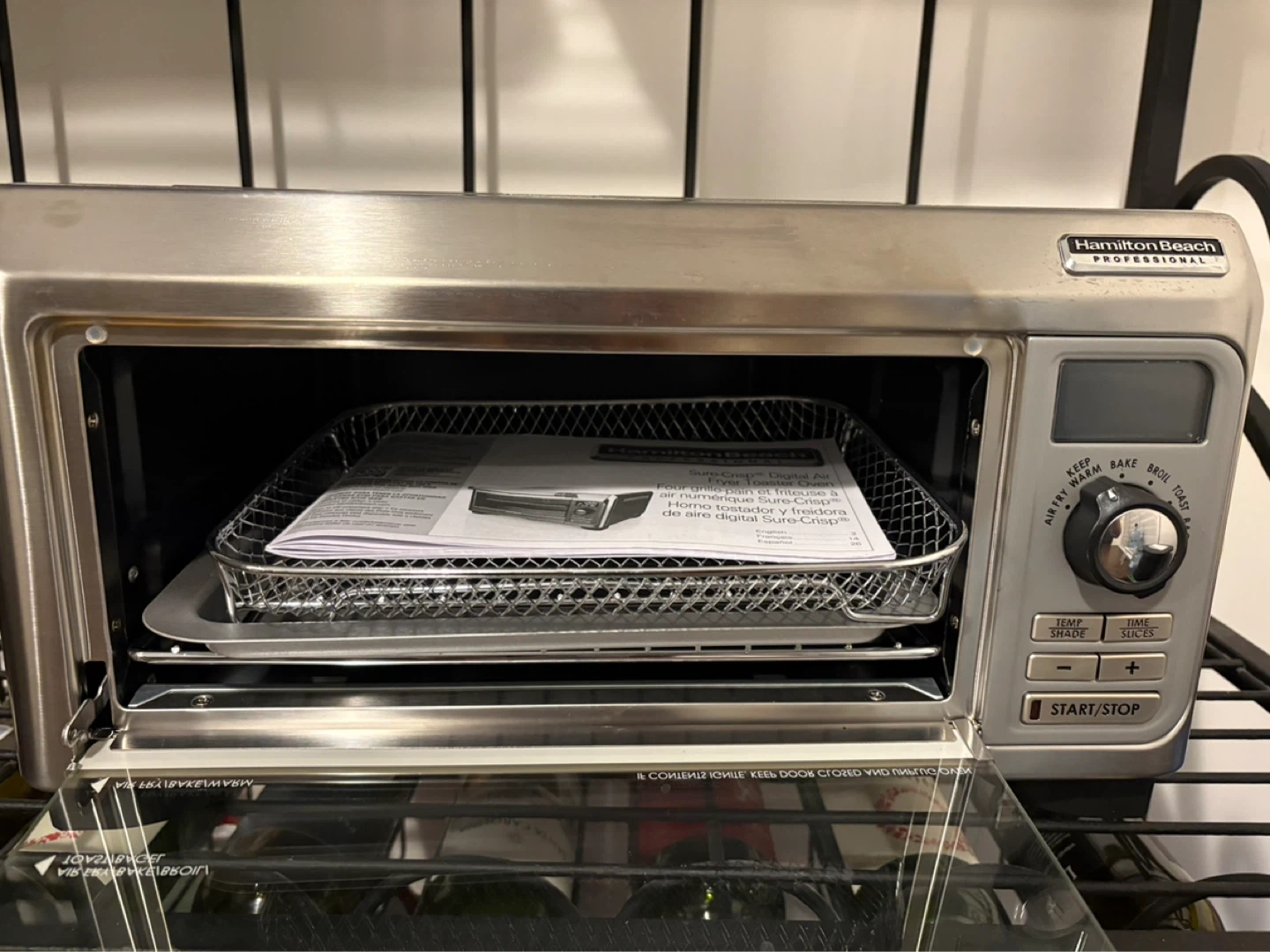 Hamilton Beach Professional 6 in 1 Air Fryer Toaster Oven - photo 2