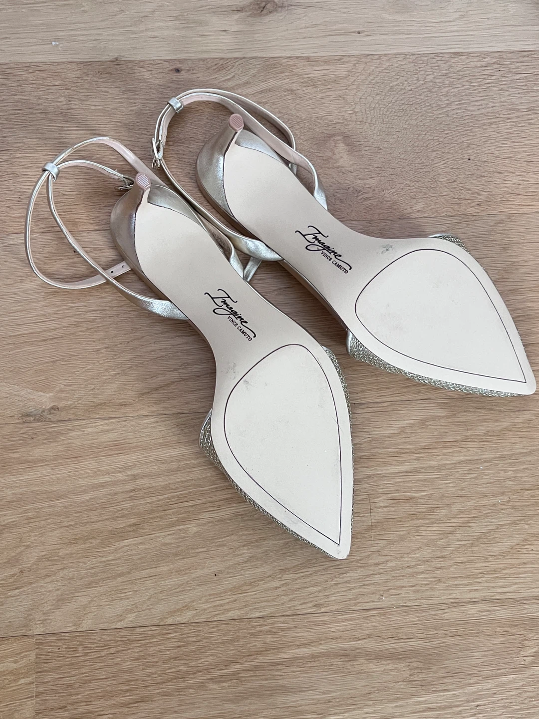 Vince Camuto "Imagine" Gold Mesh Pointed Toe Heels - Size 10M/42 - photo 5