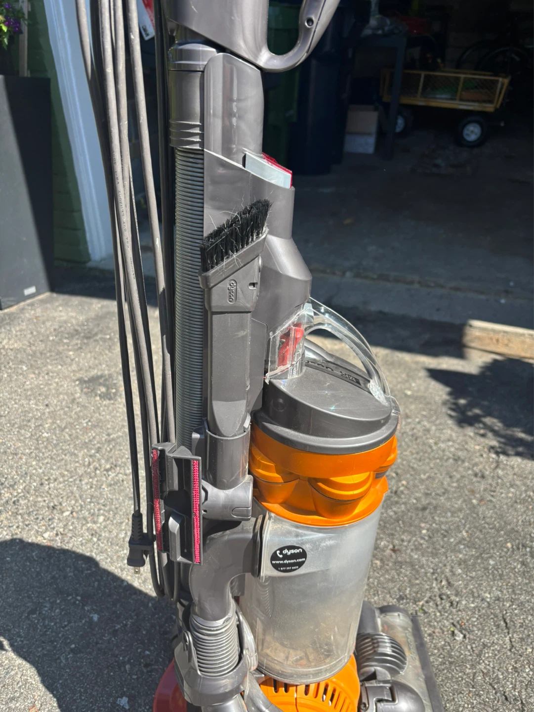 Dyson DC25 Upright Vacuum Cleaner - photo 3