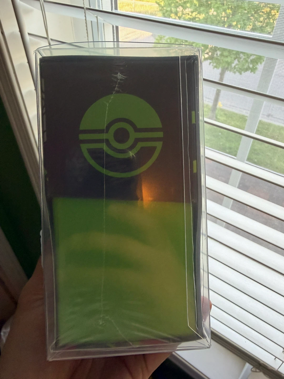 Pokemon Center Mega Evolution Perfect Order Elite Trainer Box - photo 4