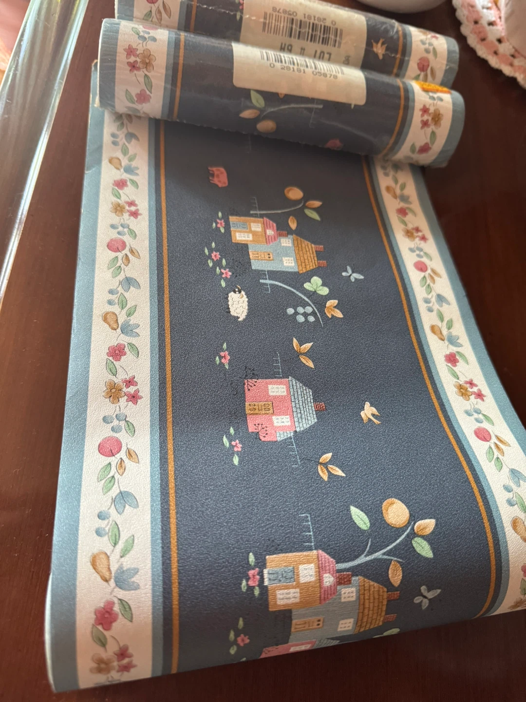 Heartland international wallpaper borders