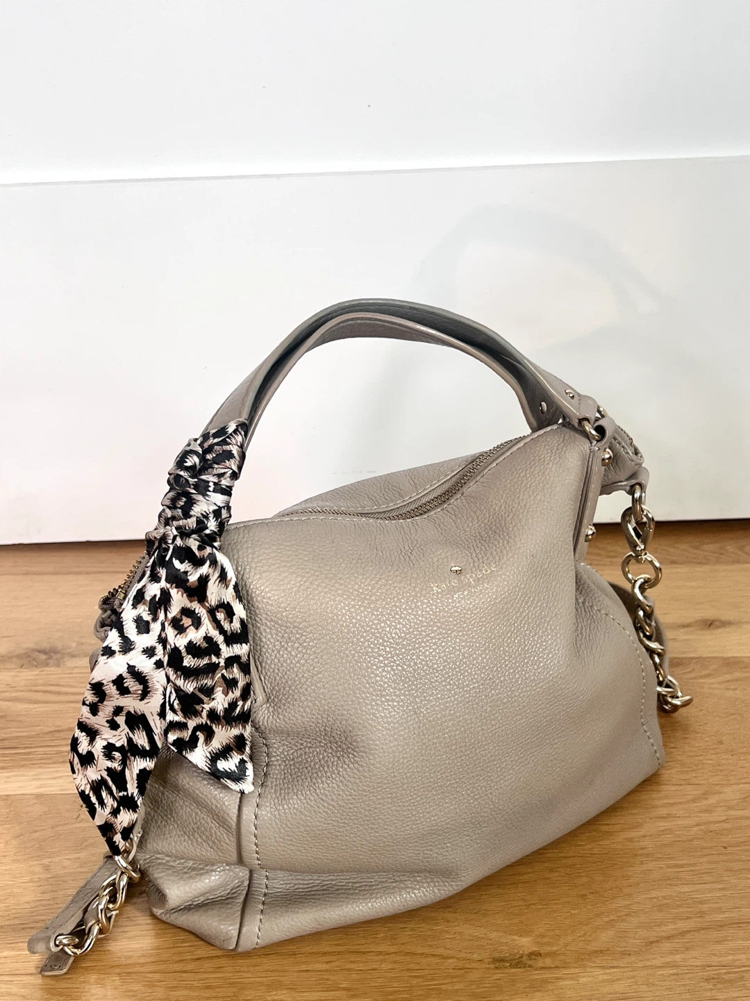 Kate Spade New York Grey Leather Hobo Bag with Scarf Accent - photo 4