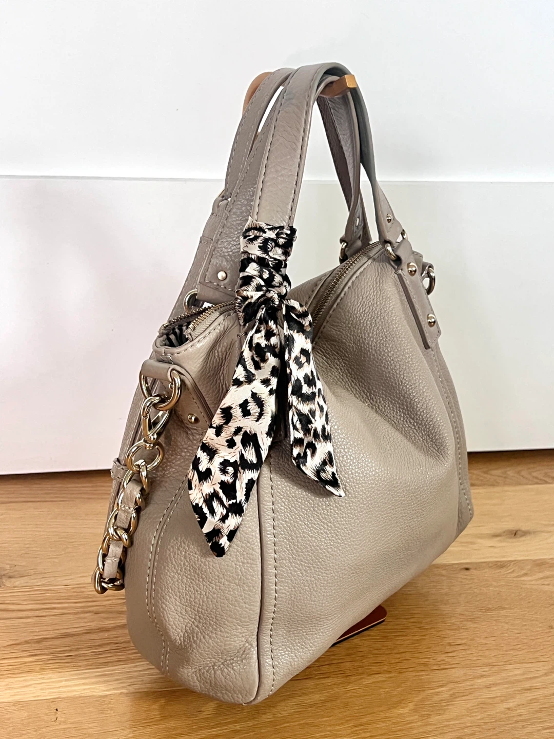 Kate Spade New York Grey Leather Hobo Bag with Scarf Accent - photo 5