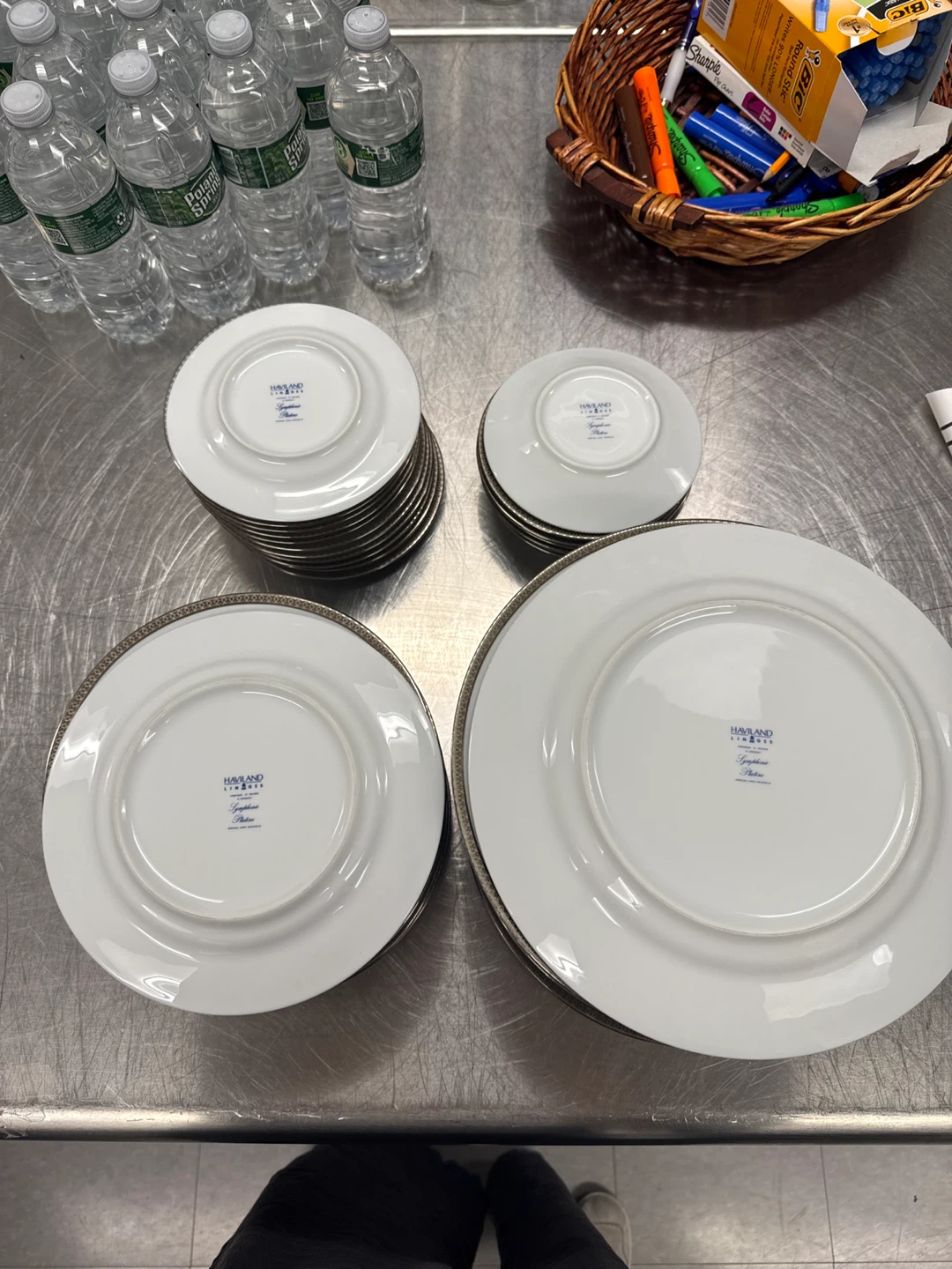 Haviland & Co. "Sapphire" Dinner Plates (Assorted amount) - photo 2