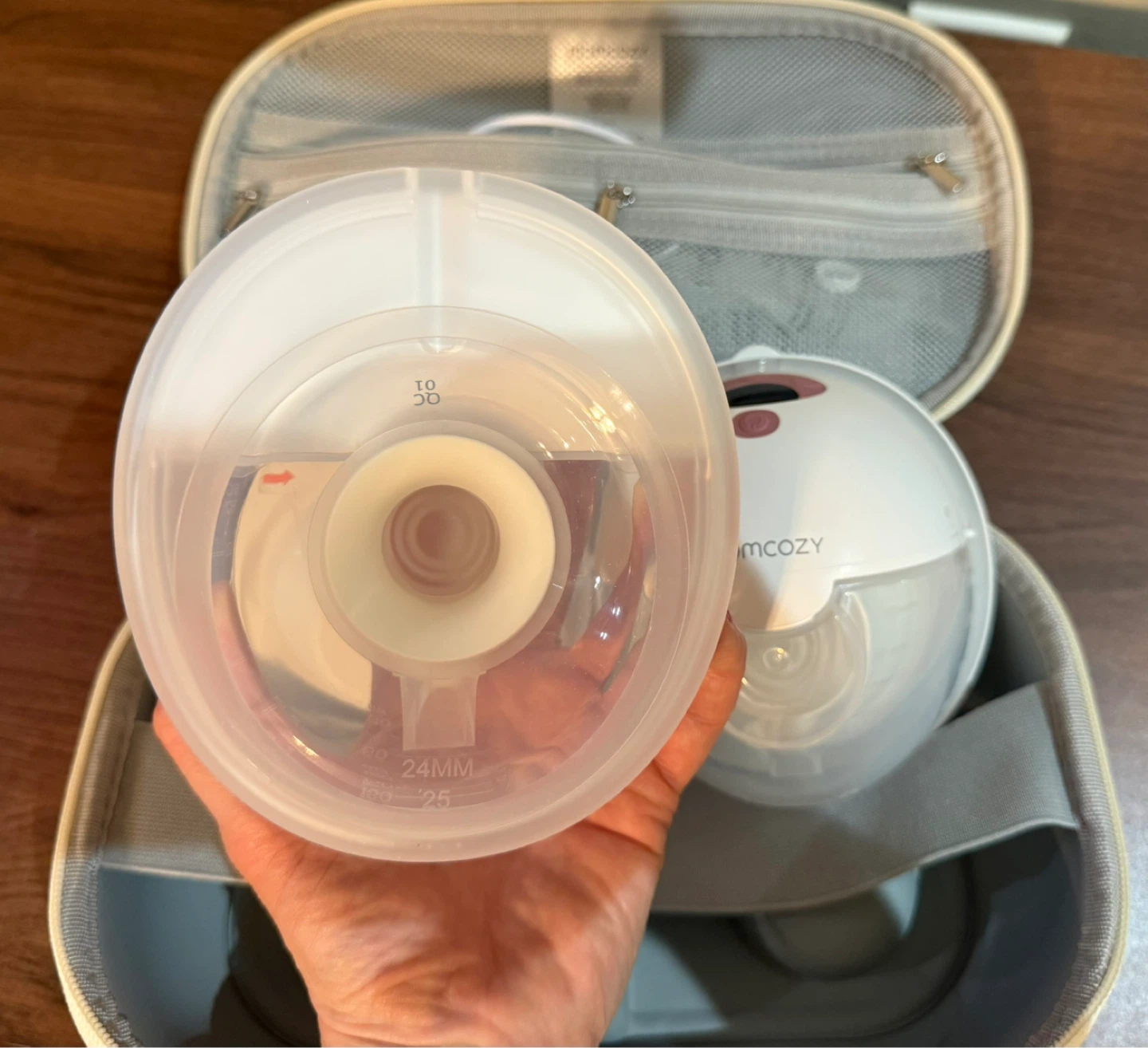 Momcozy M5 Wearable  Breast Pump - photo 3