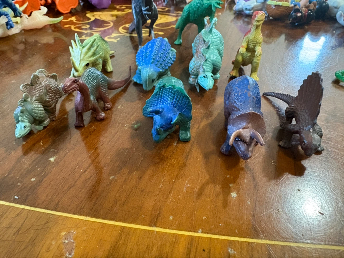 Lot of 11 Plastic Dinosaur Figurines - photo 4