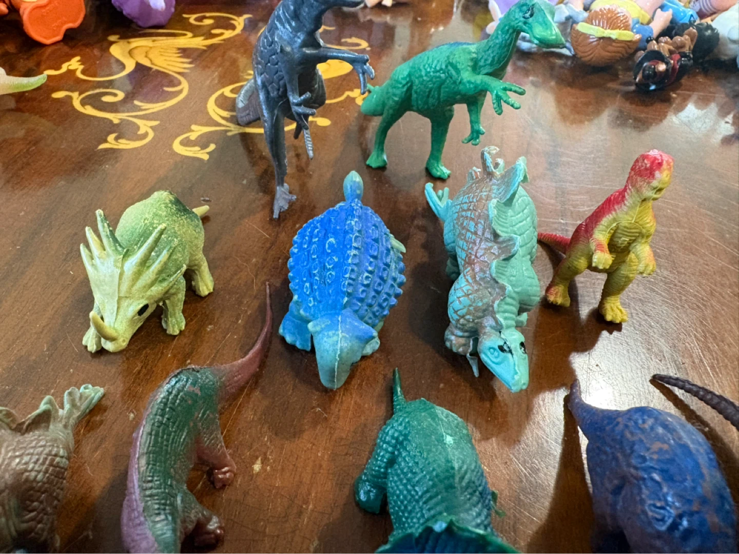 Lot of 11 Plastic Dinosaur Figurines - photo 3