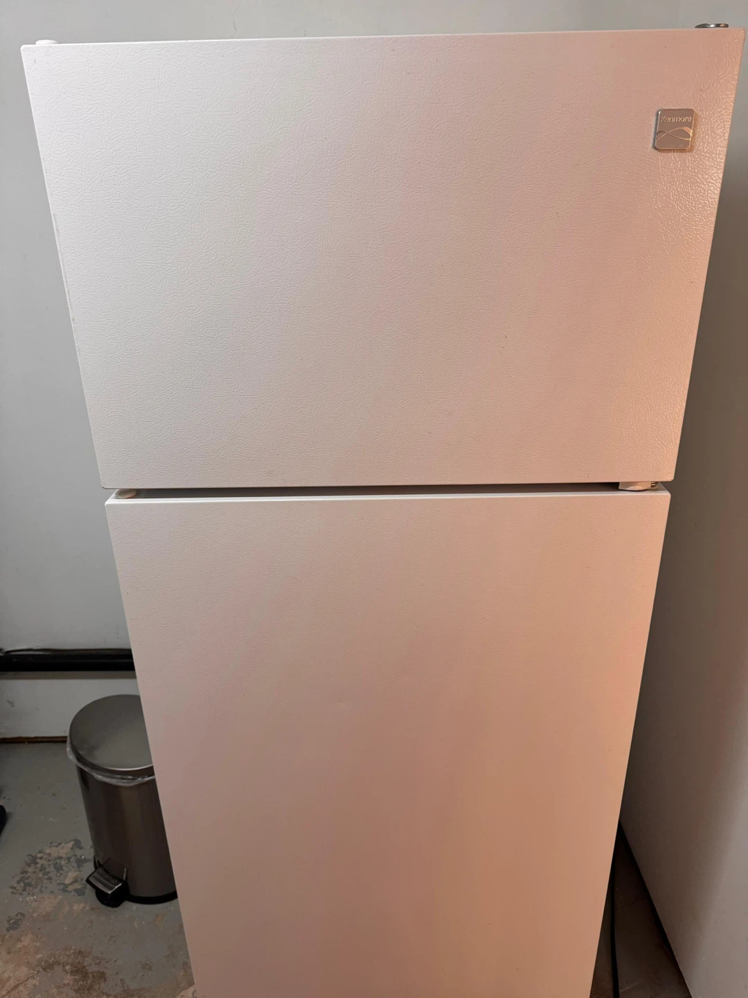 White Kenmore Top Freezer Refrigerator