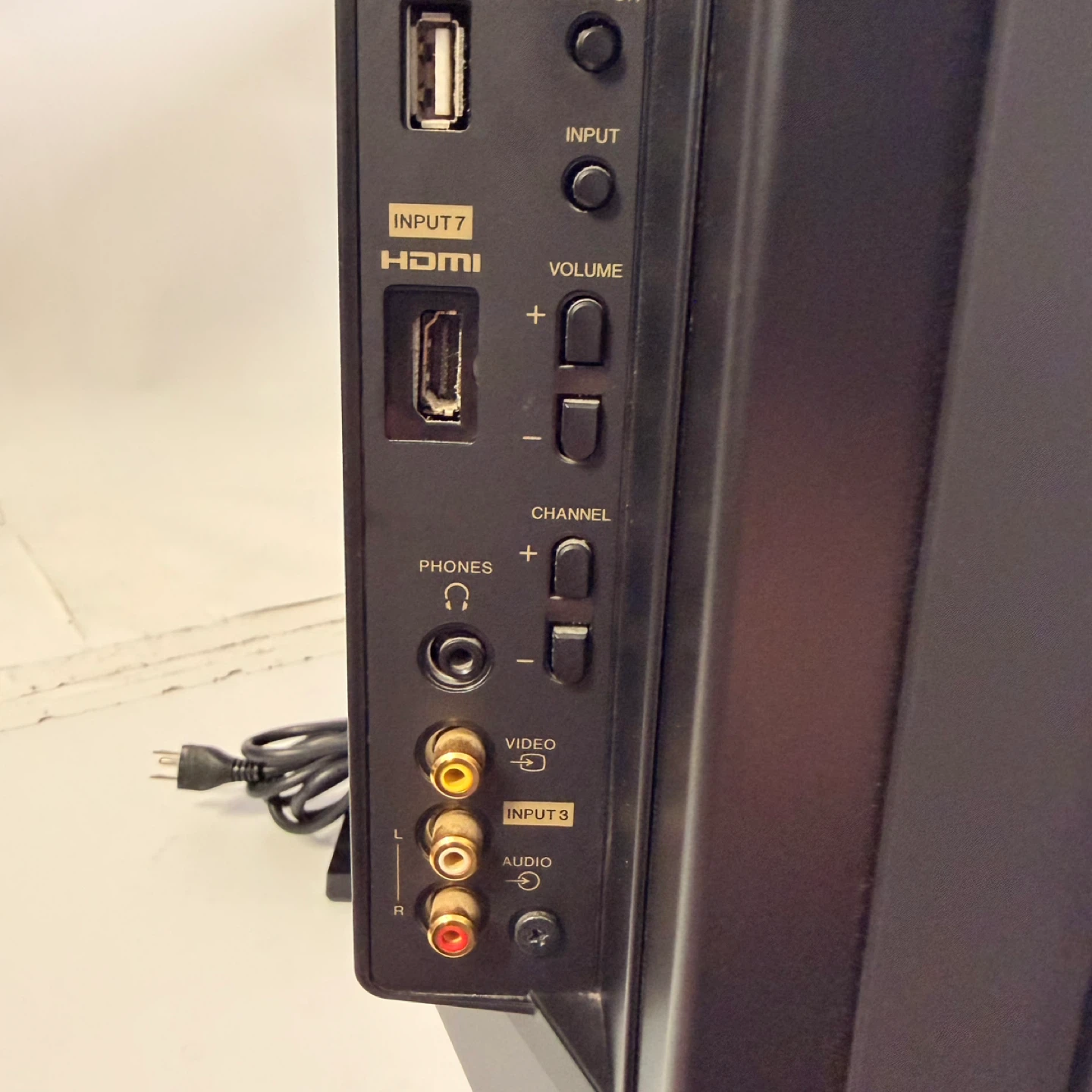 Pioneer Elite KURO PRO-111FD 50” Plasma HDTV w Remote/rare - photo 4