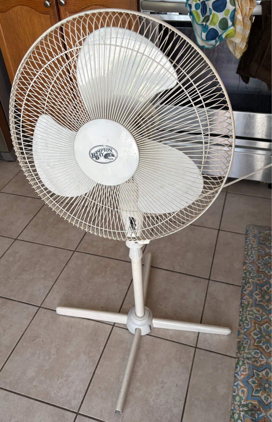Hampton Bay White Pedestal Fan (16”) - photo 2