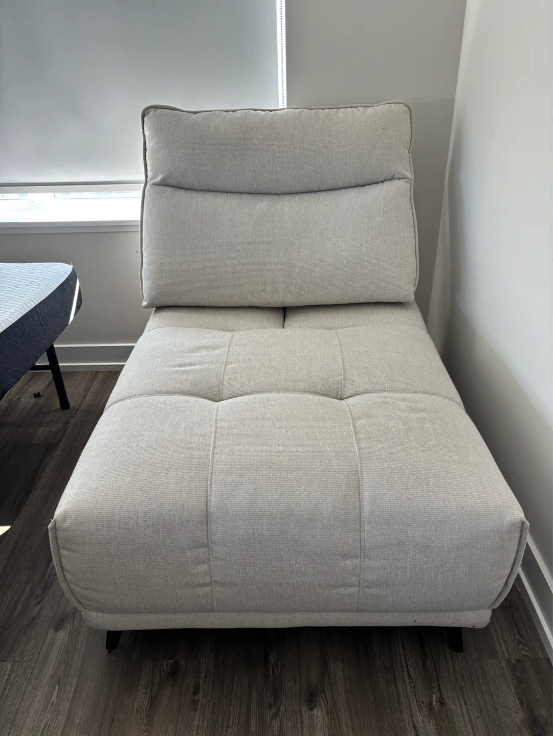 Structube lounger - moving sale!