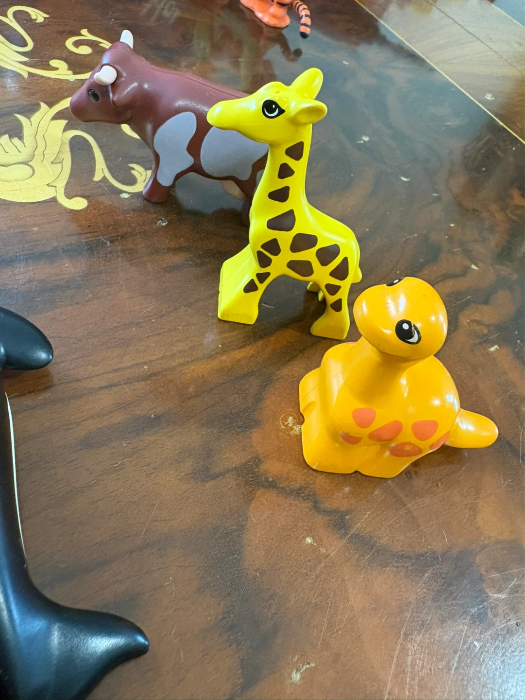 4 Lego Duplo Plastic Toys - photo 3